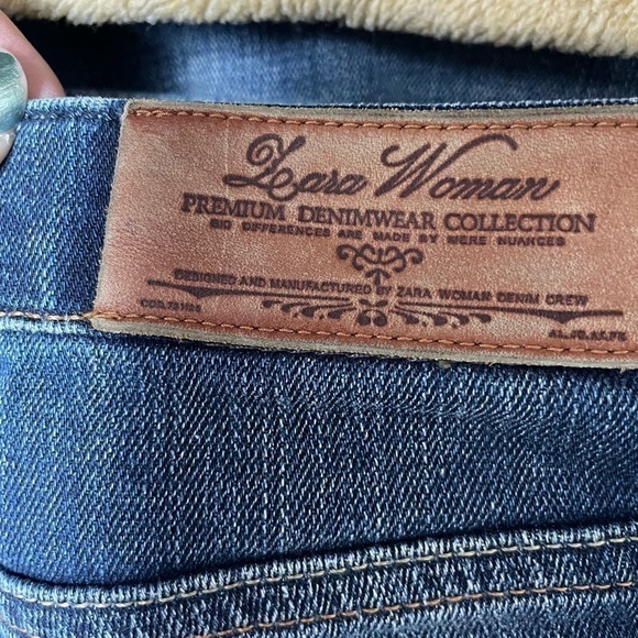 Zara Denim Shorts Fleece Rolled Hem Size 6 - Picture 5 of 12